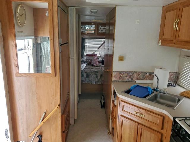 Coachmen Motor Home P3500 Image 7