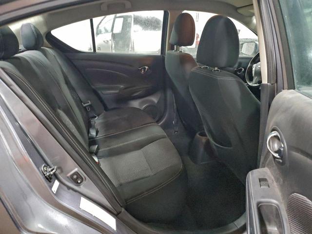 Nissan Versa S Image 11
