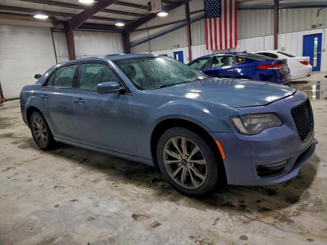 Chrysler 300 S Image 2