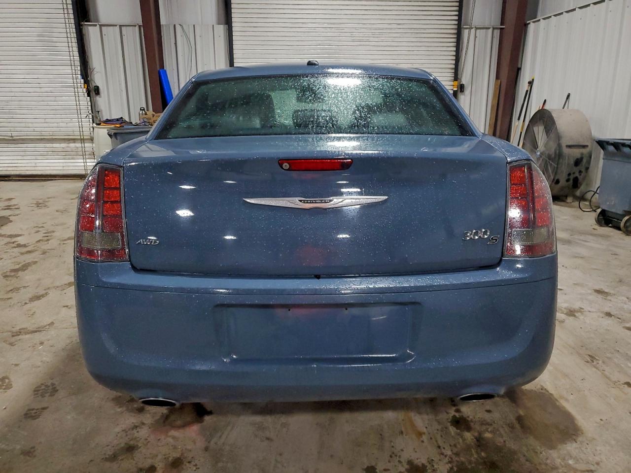 Chrysler 300 S Image 7