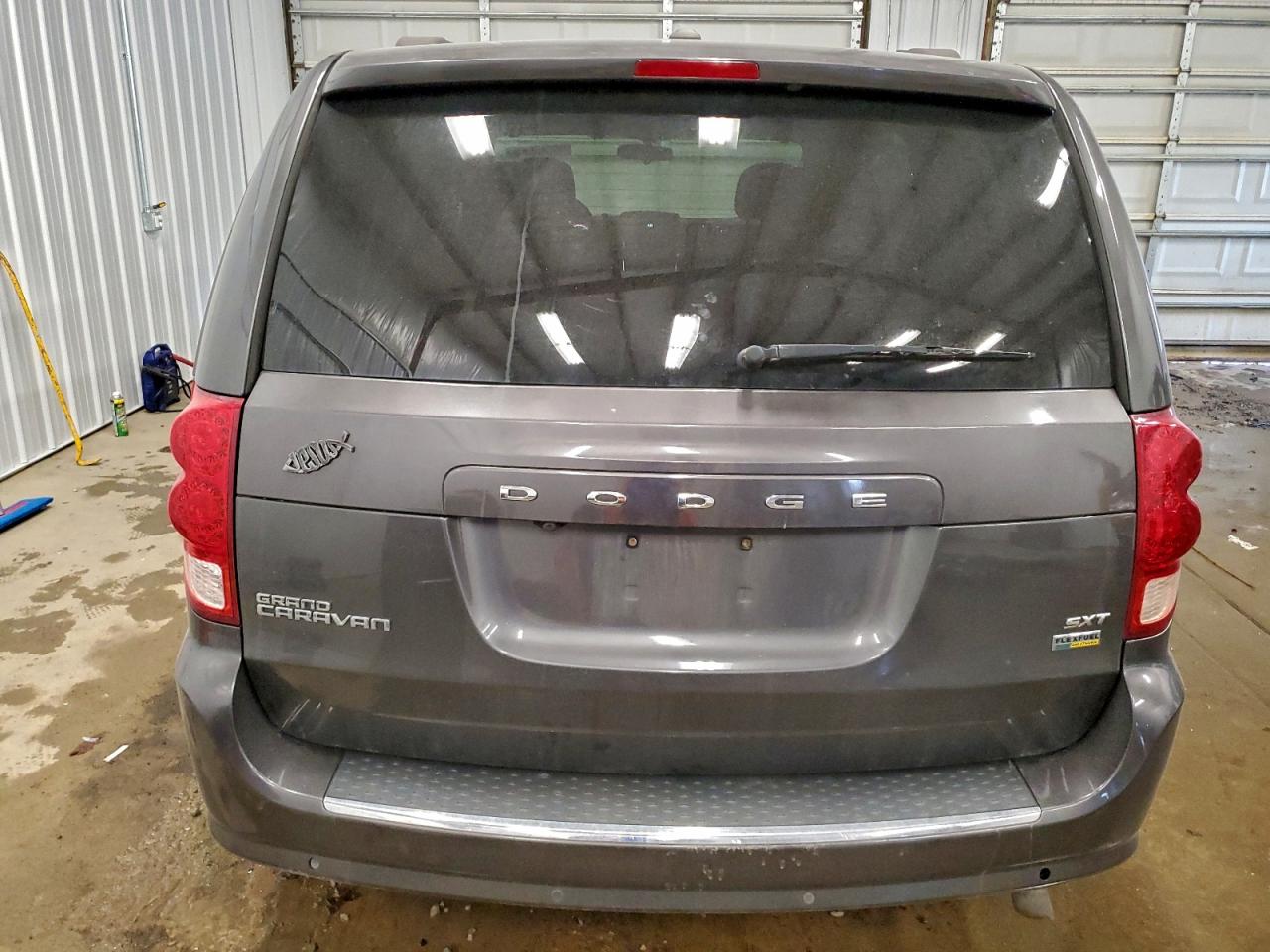 Dodge Caravan Sxt Image 6