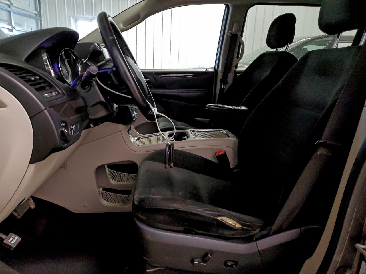 Dodge Caravan Sxt Image 5