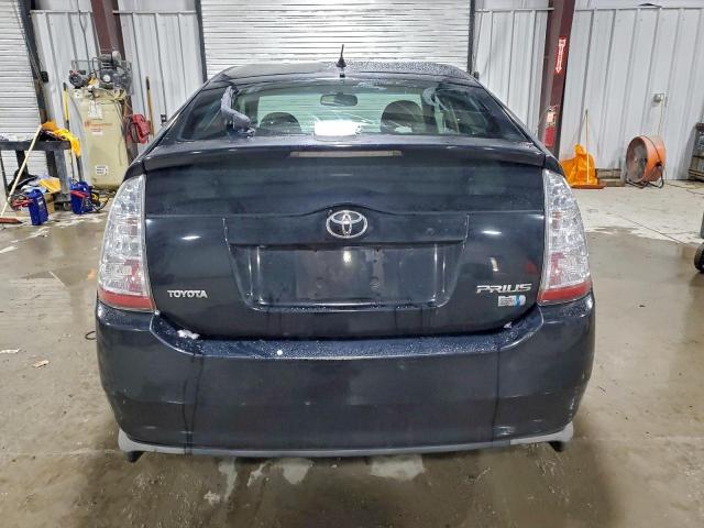 Toyota Prius Image 2