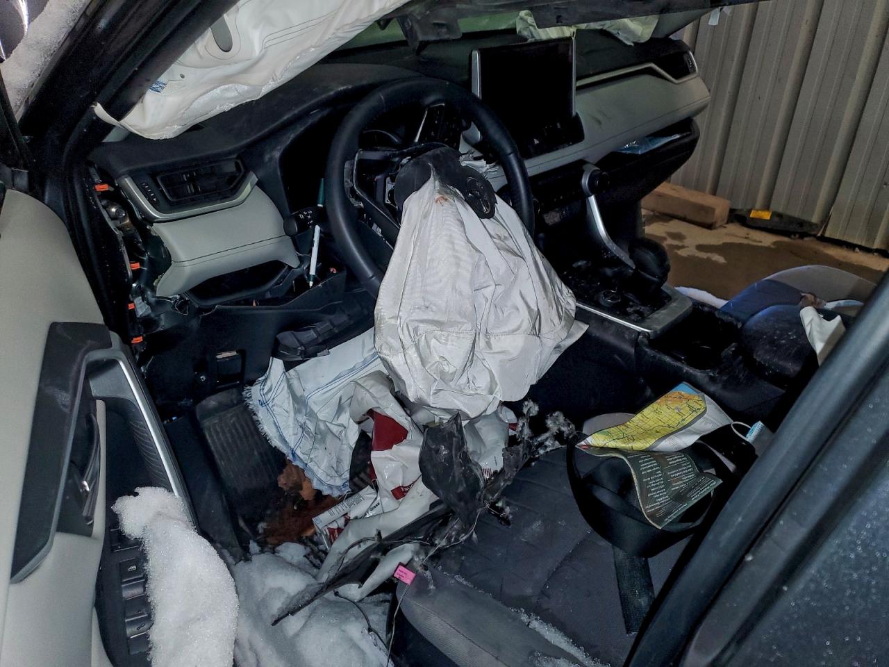 Toyota RAV4 Xle Image 3