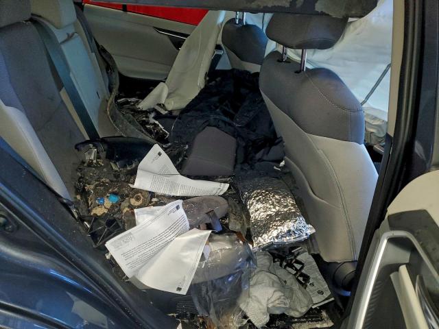 Toyota RAV4 Xle Image 10