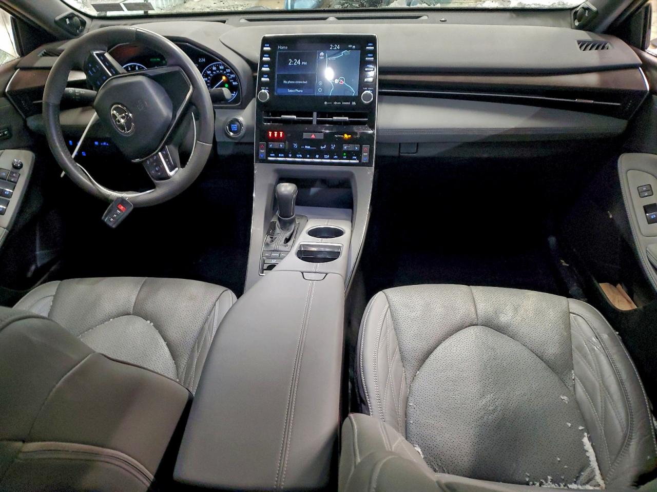 Toyota Avalon Limited Image 4