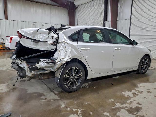 Kia Forte Fe Image 3