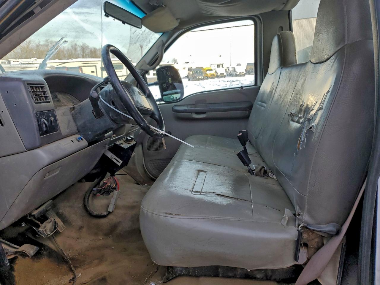 Ford F-350 Srw Super Duty Image 6