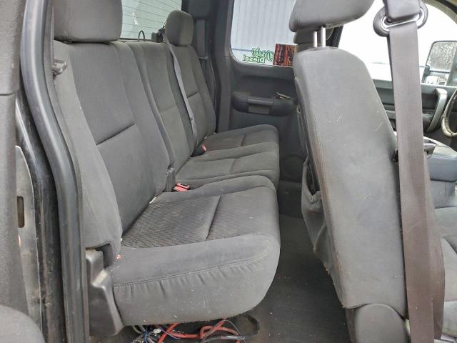 Chevrolet Silverado K2500 Heavy Duty Image 12