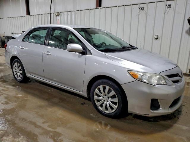 Toyota Corolla Base Image 12