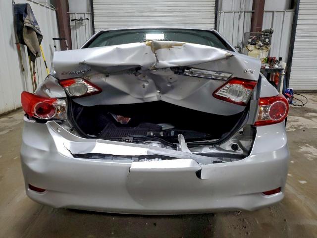 Toyota Corolla Base Image 7