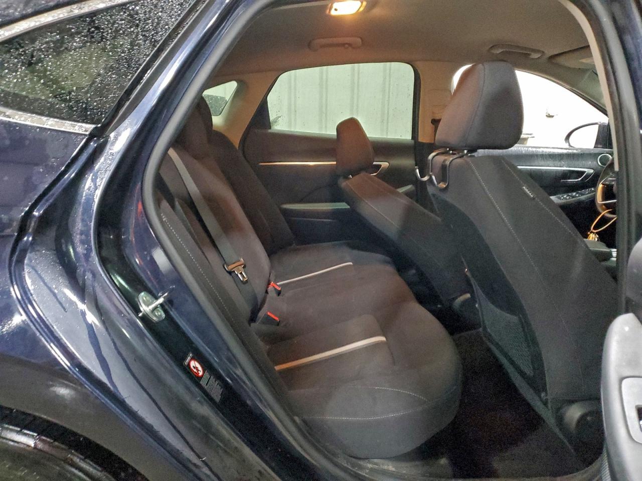 Hyundai SONATA Hybrid Image 12