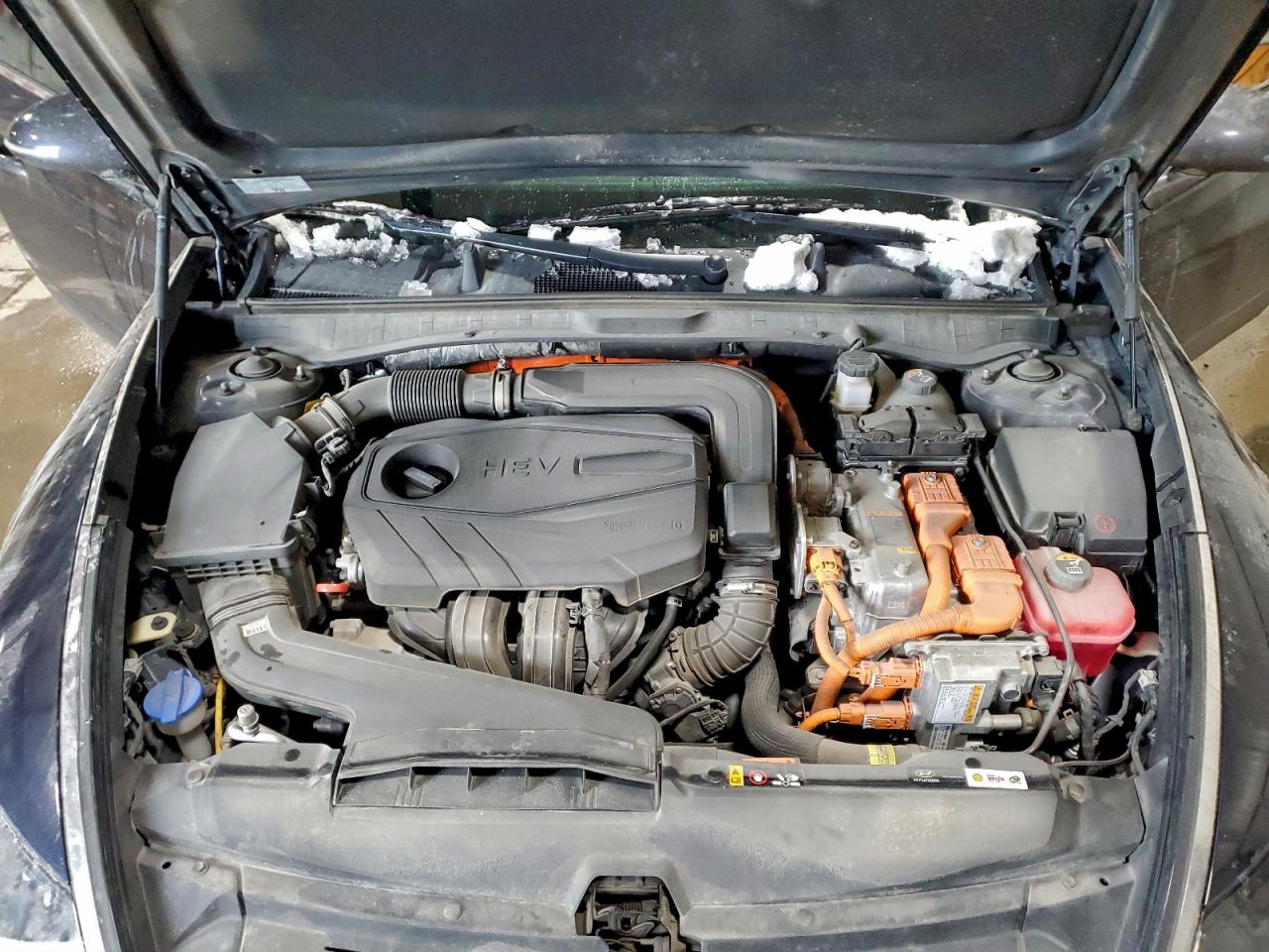 Hyundai SONATA Hybrid Image 8