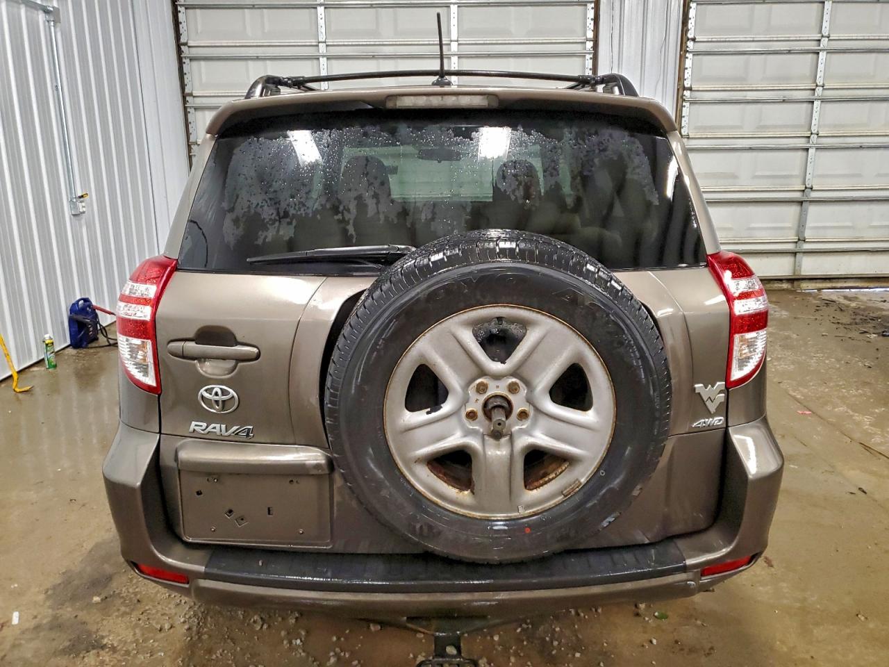 Toyota RAV4 Image 10