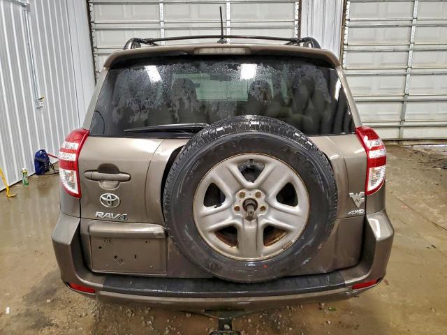 Toyota RAV4 Image 10