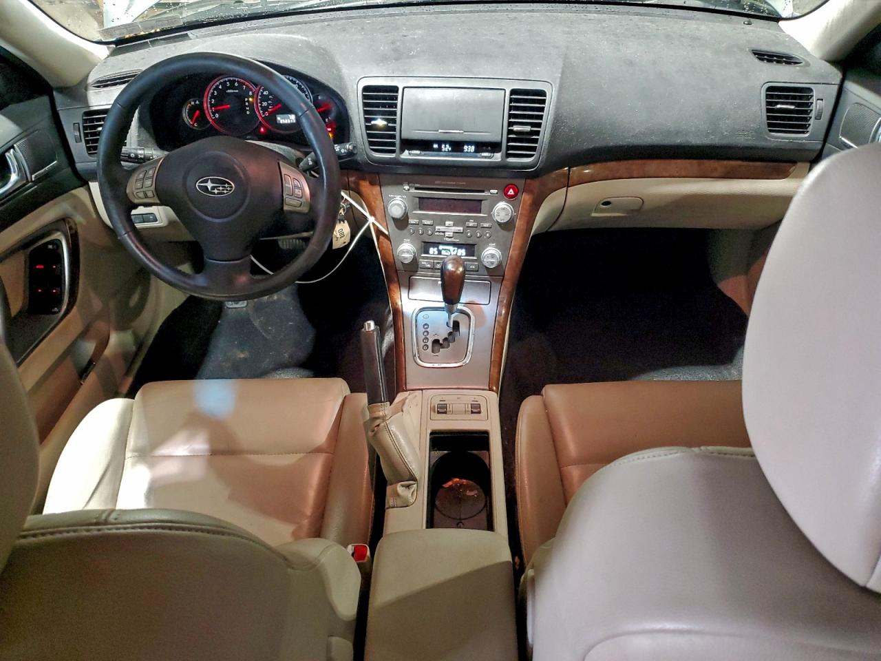 Subaru Outback 2.5i Limited Image 4