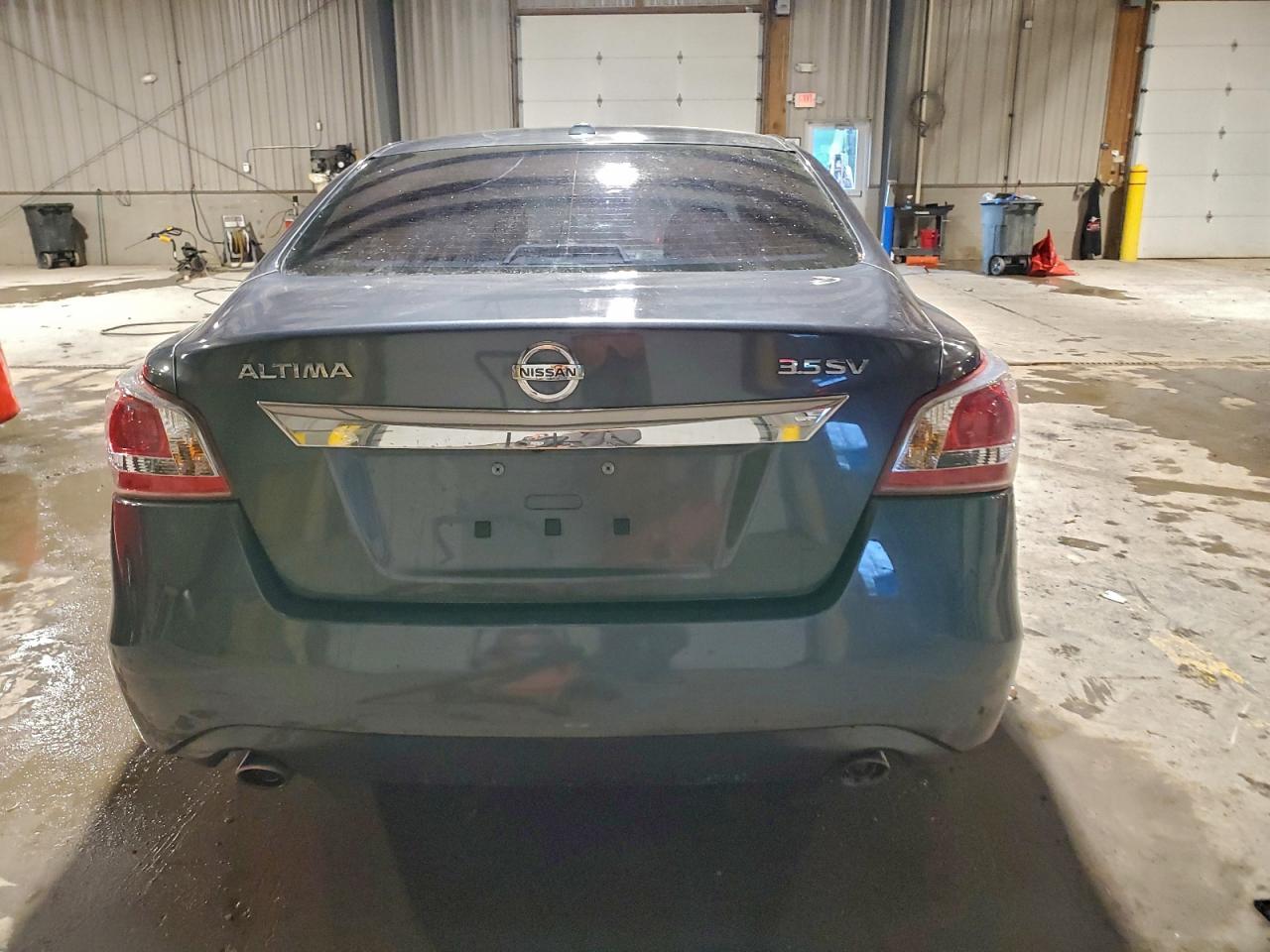 Nissan Altima 3.5s Image 4