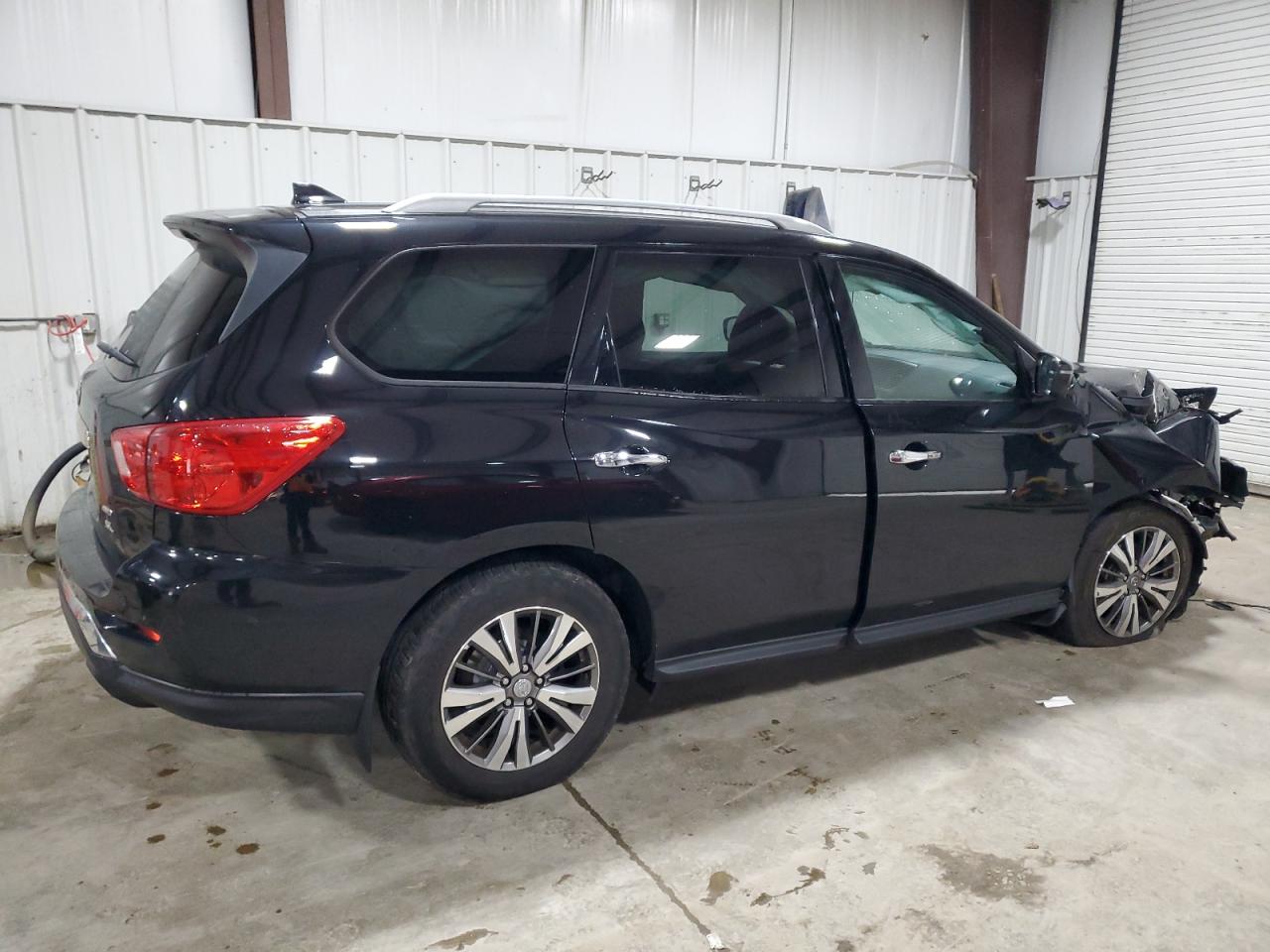 Nissan Pathfinder S Image 13