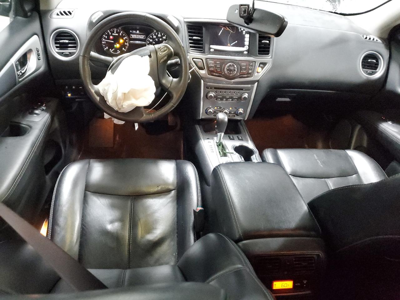 Nissan Pathfinder S Image 10