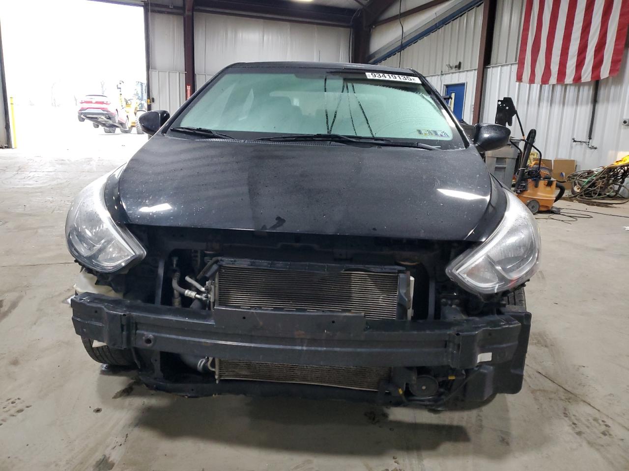 Hyundai ACCENT Se Image 10