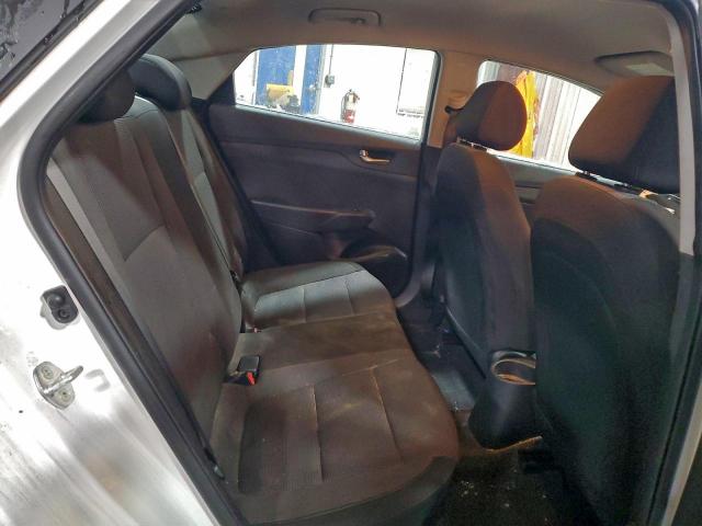 Hyundai ACCENT Se Image 10