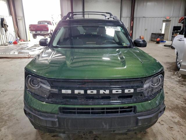 Ford Bronco Outer Banks Image 2