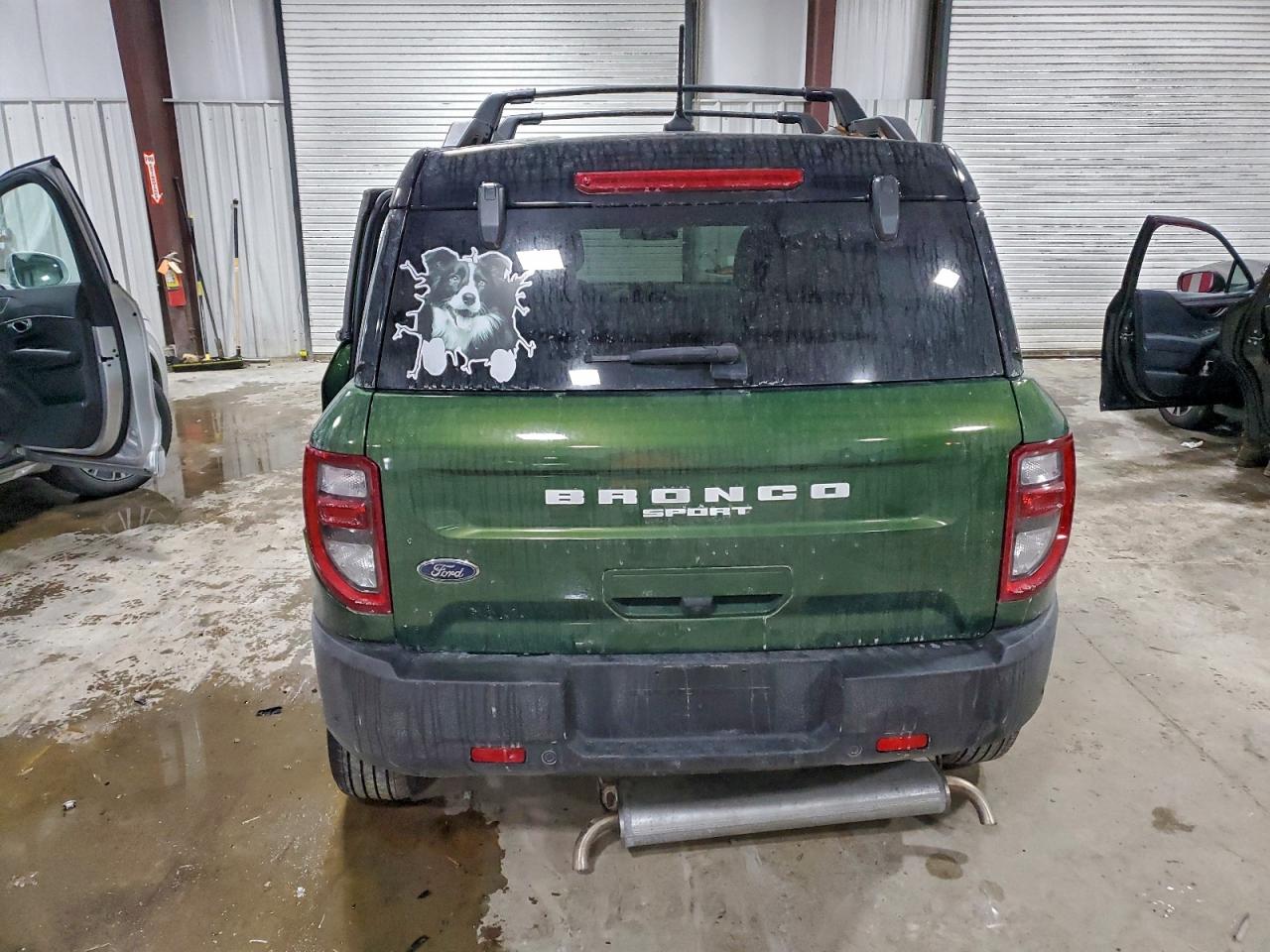 Ford Bronco Outer Banks Image 5