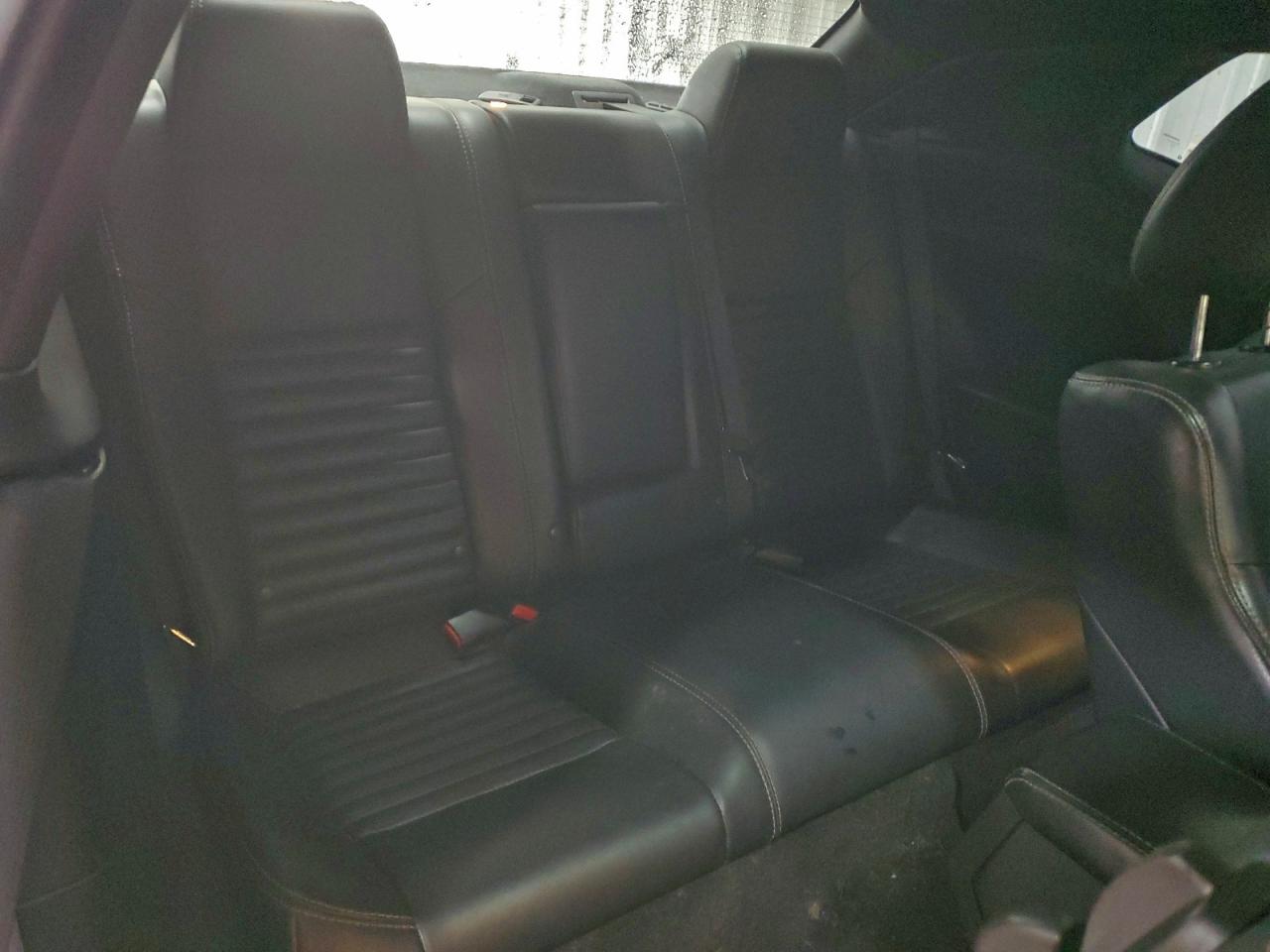 Dodge Challenger R/t Image 12