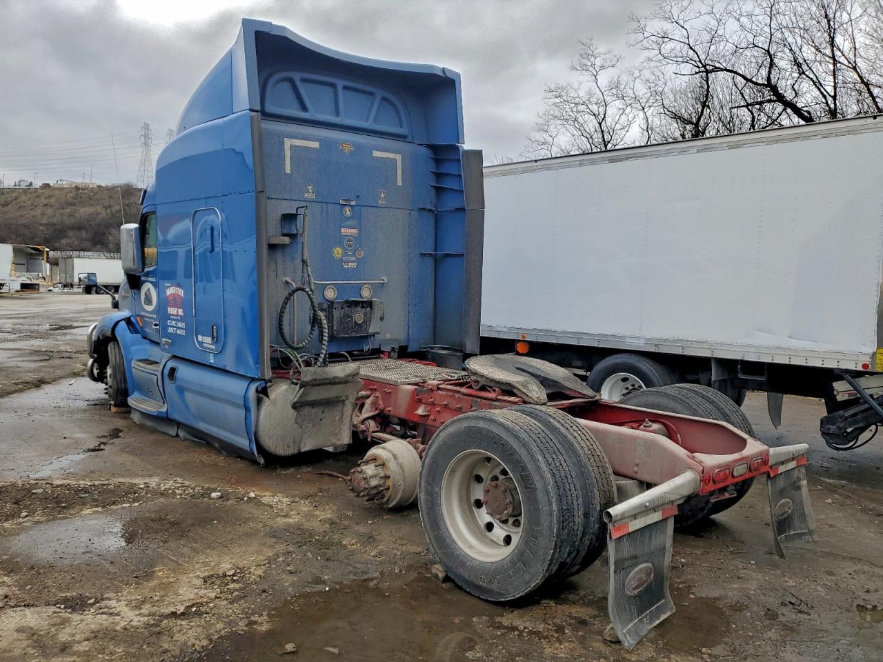 Peterbilt 579 Image 6