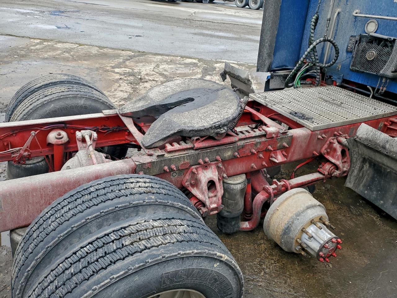 Peterbilt 579 Image 4