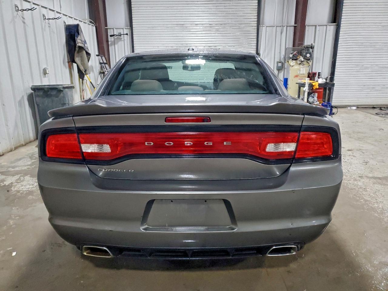 Dodge Charger Image 9