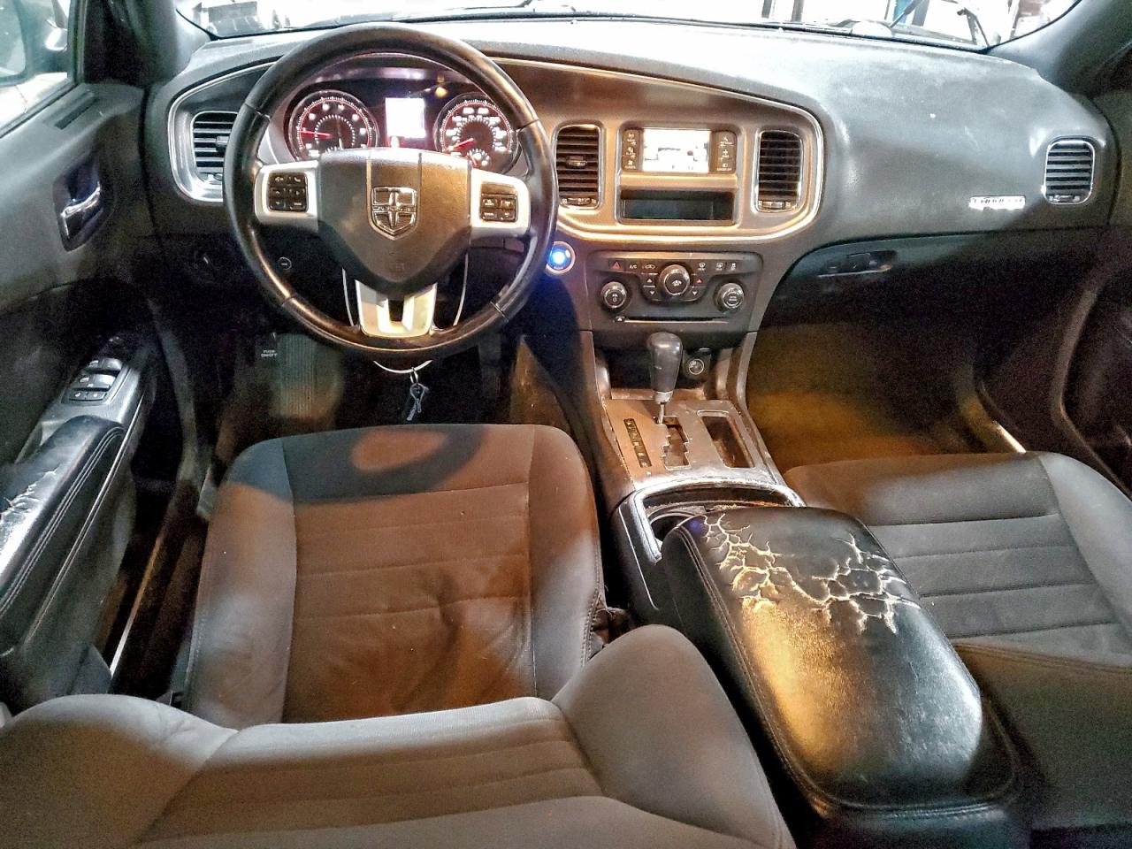 Dodge Charger Image 8