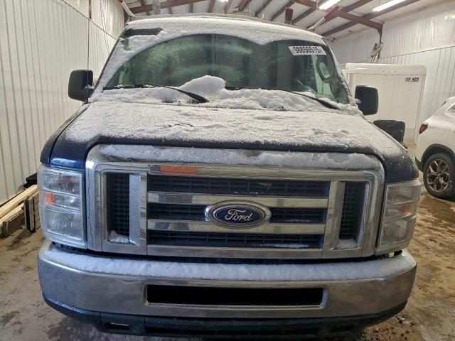 Ford Econoline E350 Super Duty Van Image 4