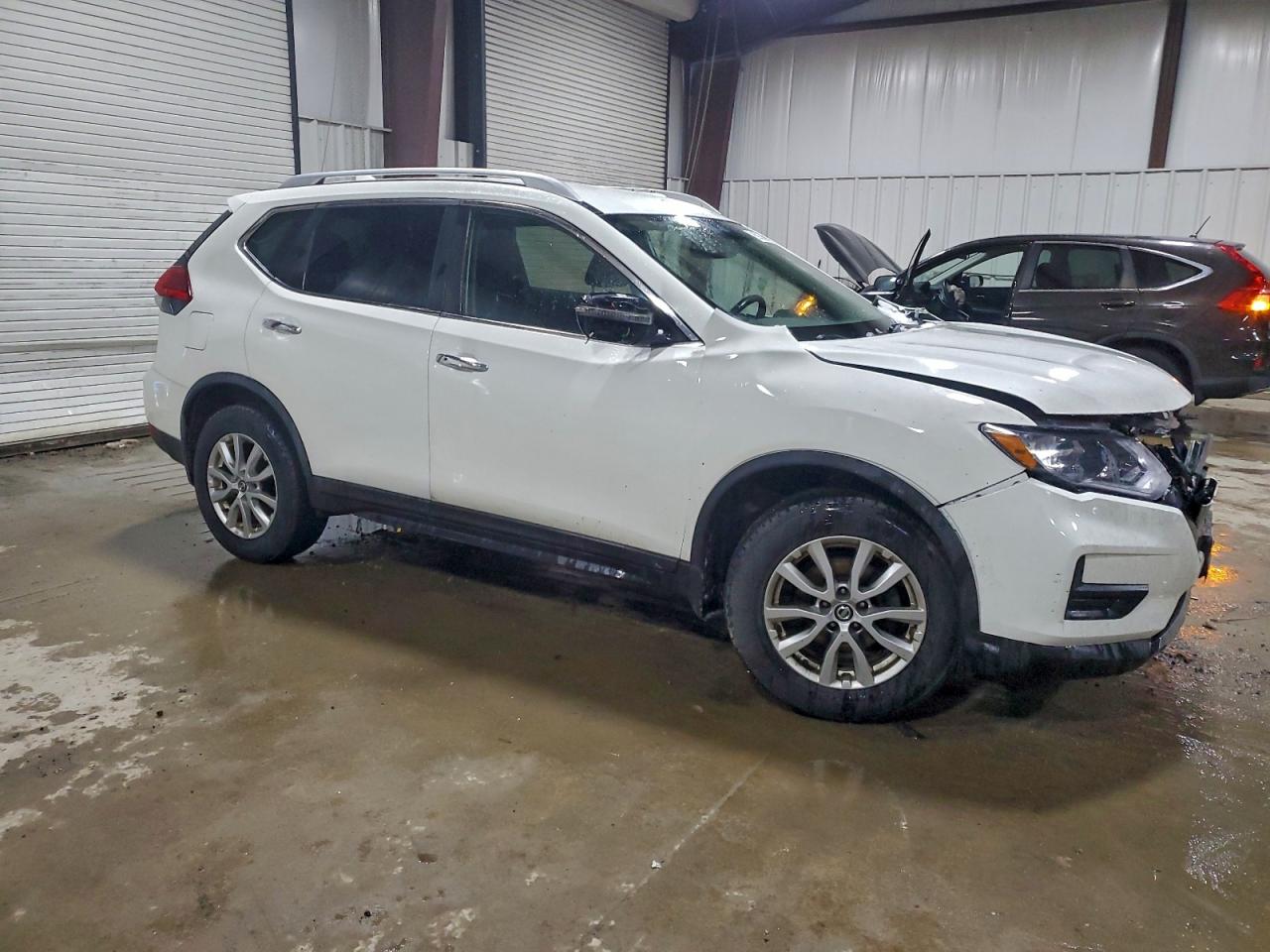 Nissan Rogue S Image 4