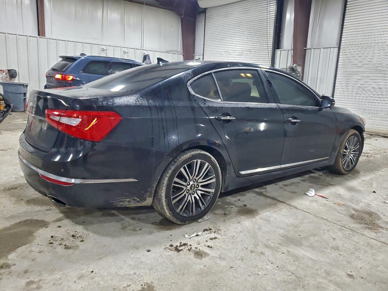 Kia Cadenza Premium Image 9