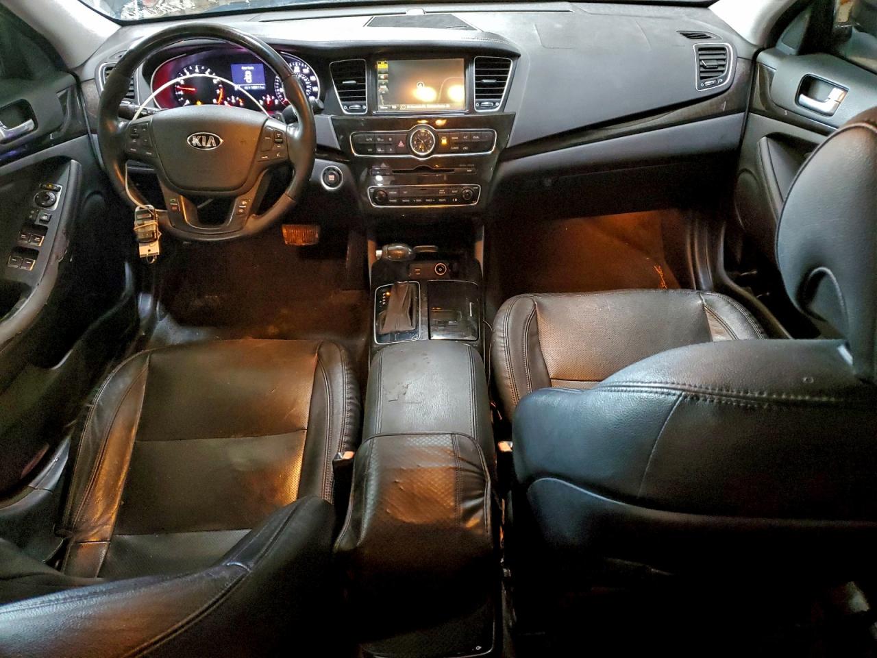 Kia Cadenza Premium Image 3