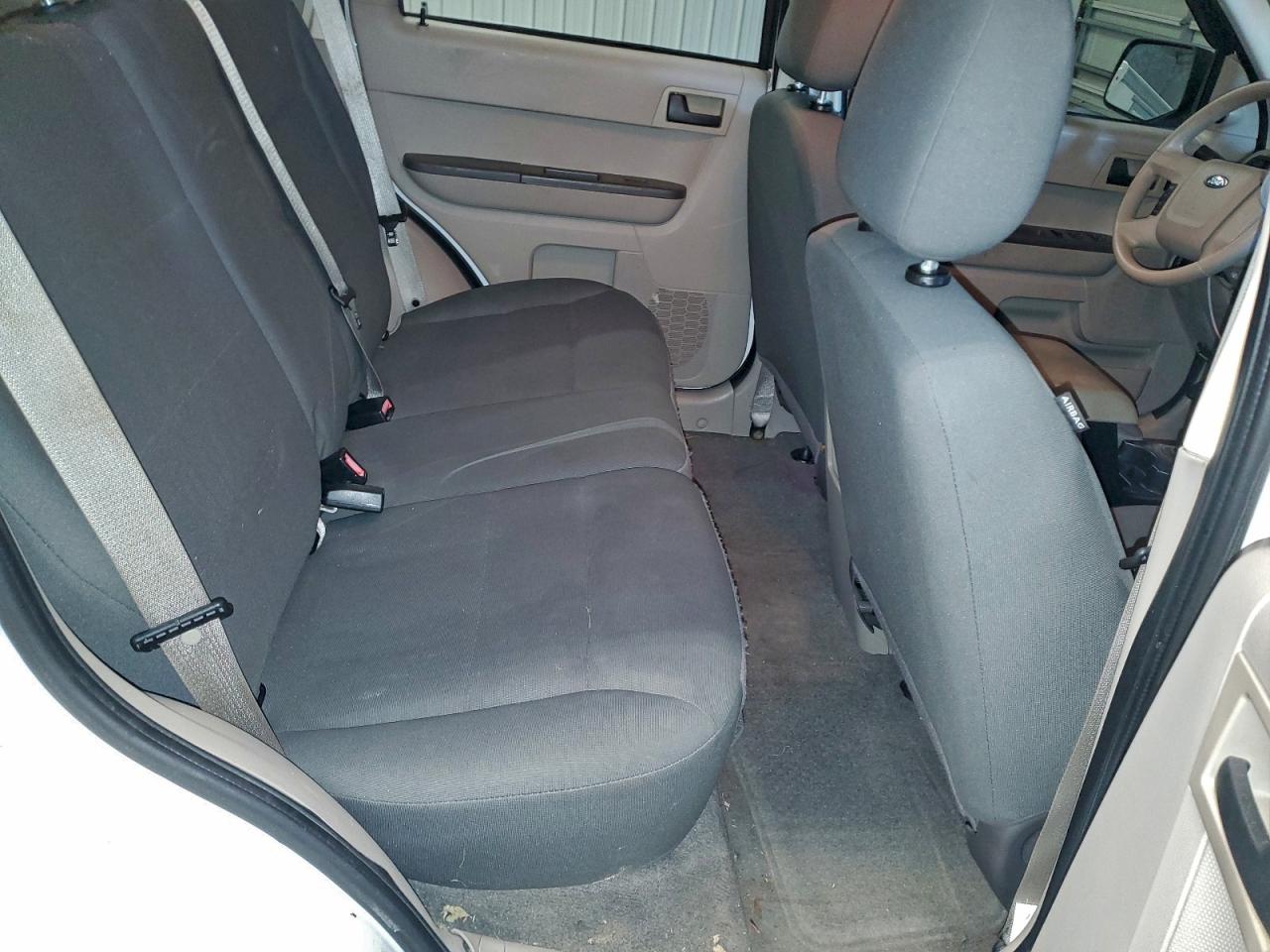 Ford Escape Xls Image 7