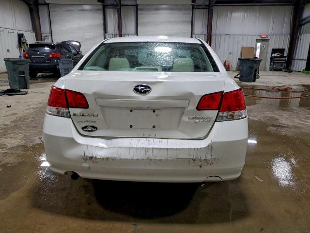 Subaru Legacy 2.5i Image 6