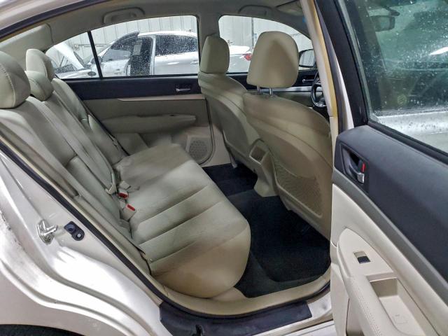 Subaru Legacy 2.5i Image 11