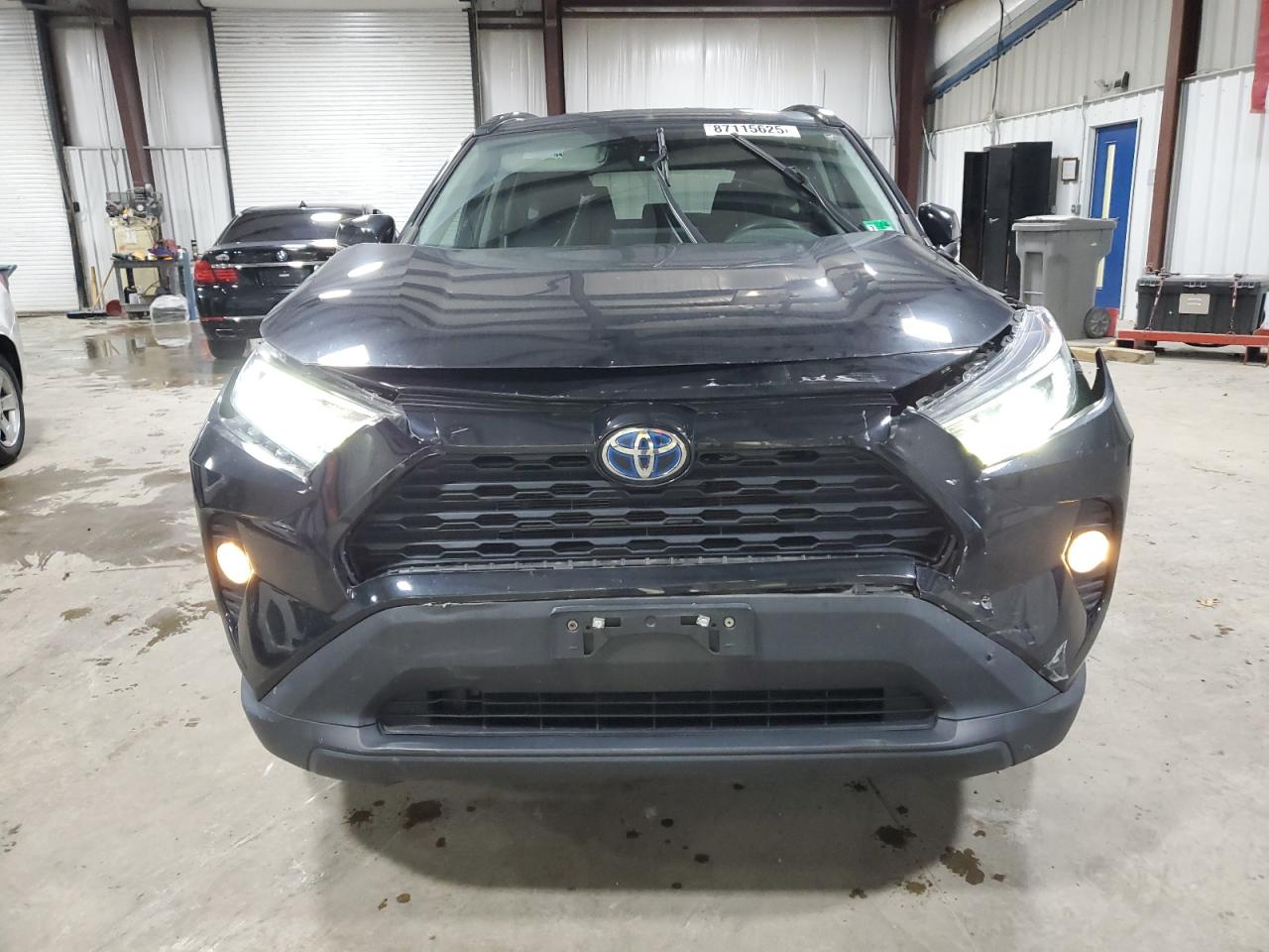 Toyota RAV4 Xle Image 3