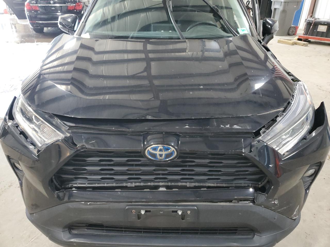 Toyota RAV4 Xle Image 5