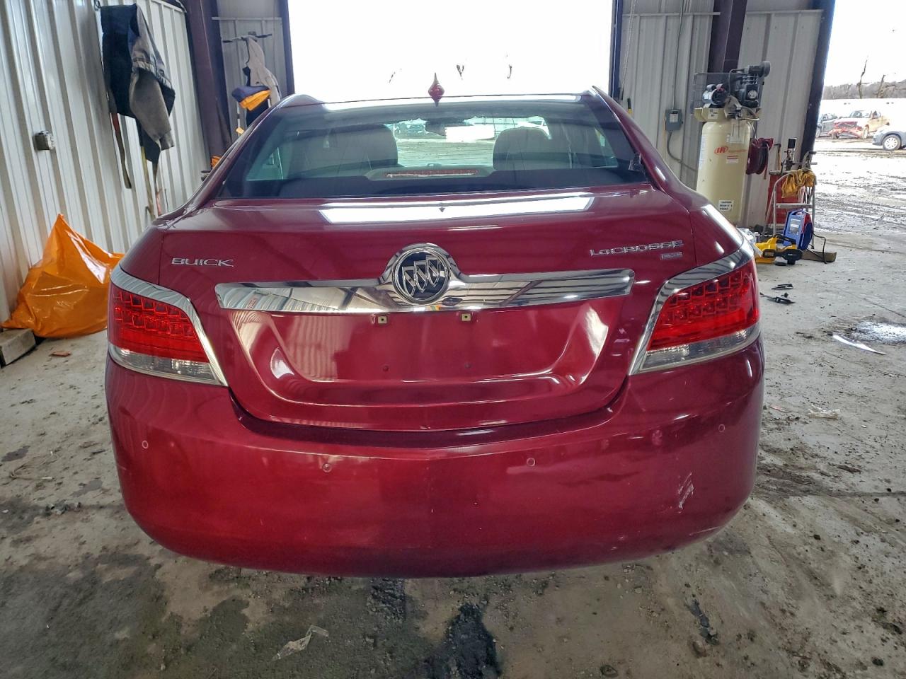 Buick LaCrosse Cxl Image 9