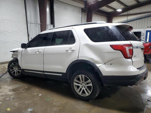 Ford Explorer Xlt Image 6