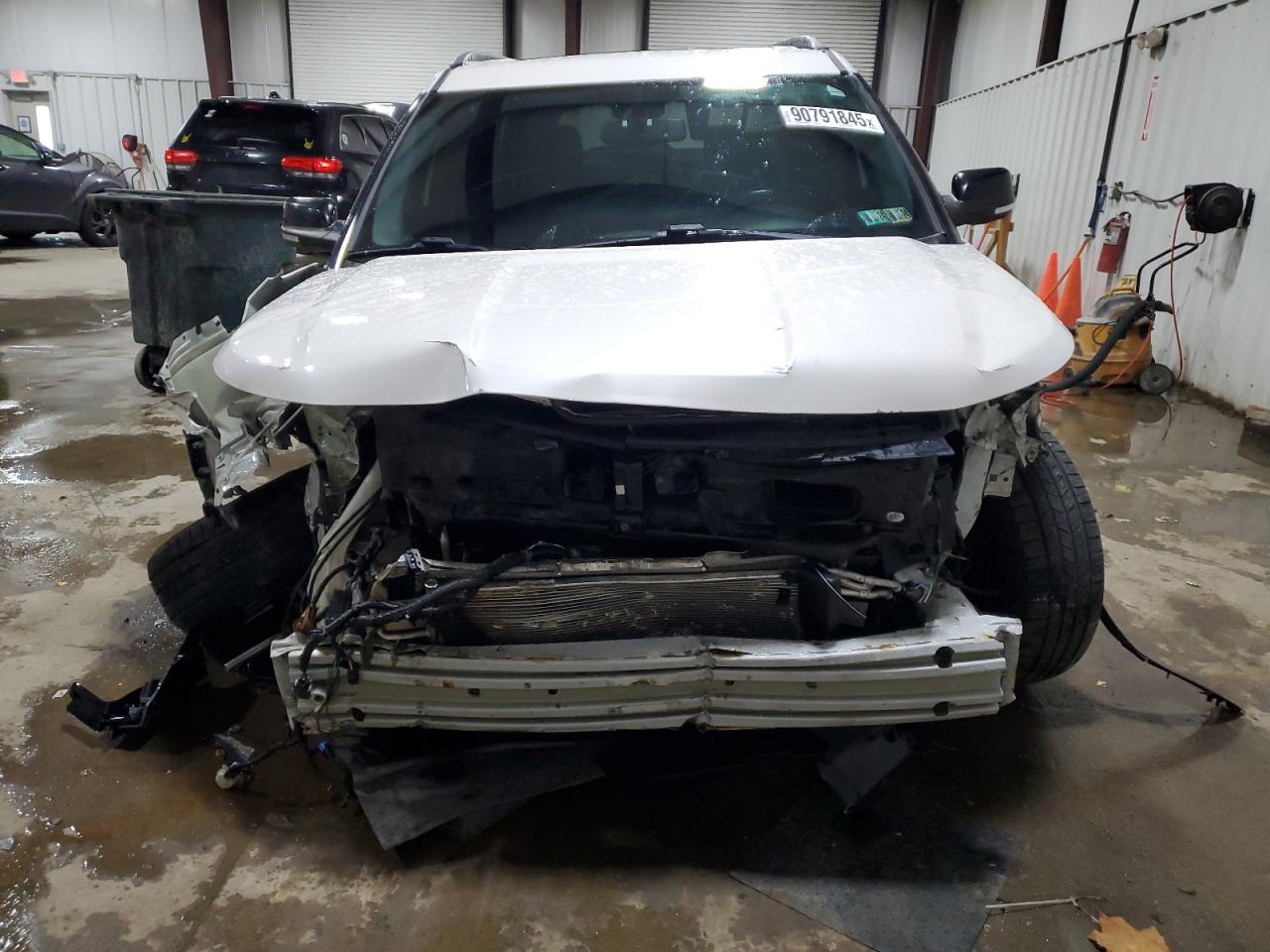 Ford Explorer Xlt Image 4