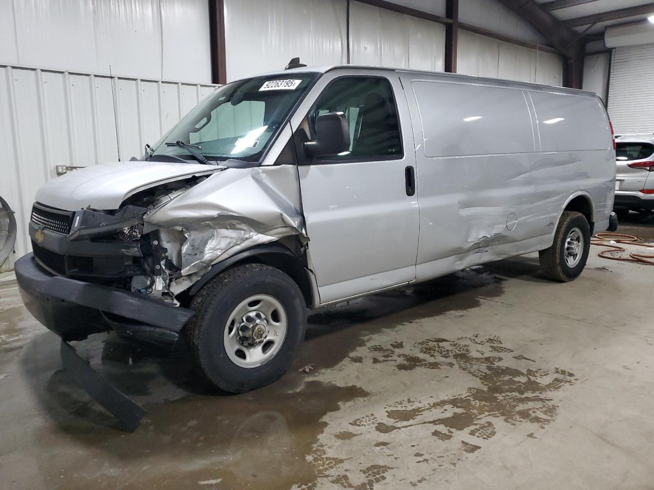 Chevrolet Express Image 1