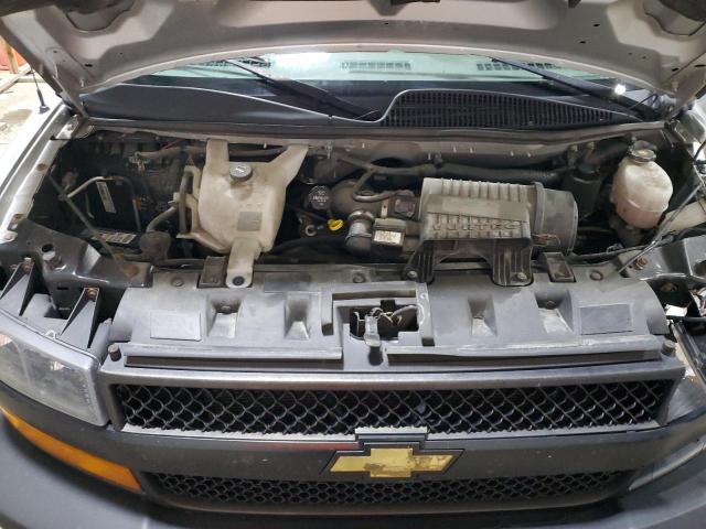 Chevrolet Express Image 7