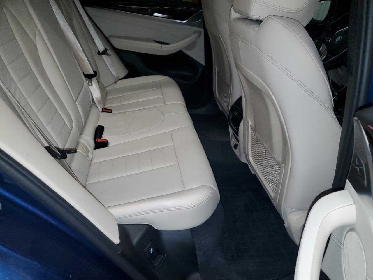 BMW X Series Xdrive30i Image 6