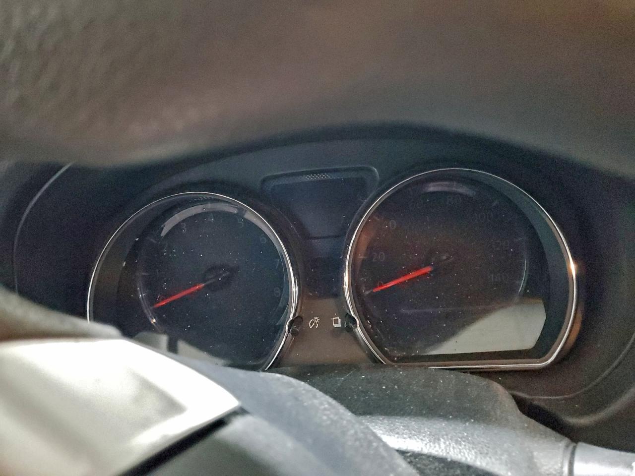 Nissan Versa S Image 7