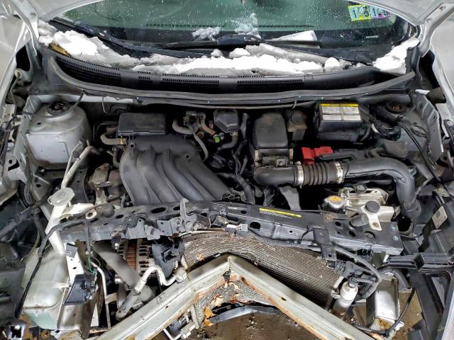 Nissan Versa S Image 13