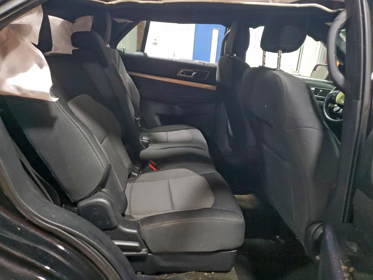 Ford Explorer Xlt Image 3